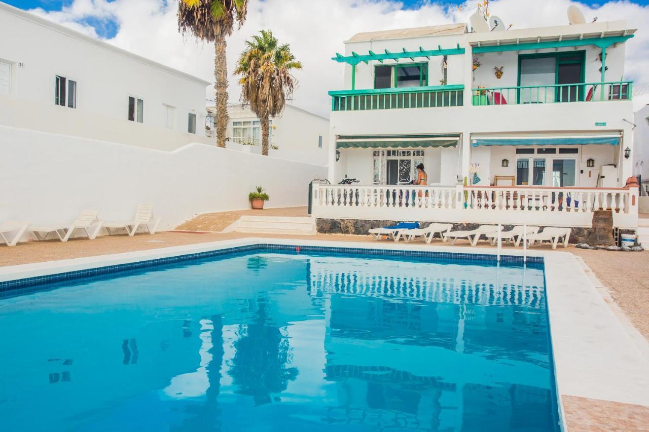Apartamentos Haria En Puerto Del Carmen Tías Екстериор снимка