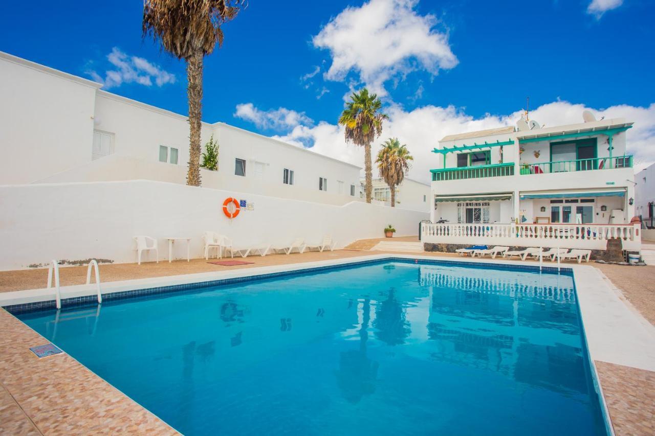 Apartamentos Haria En Puerto Del Carmen Tías Екстериор снимка